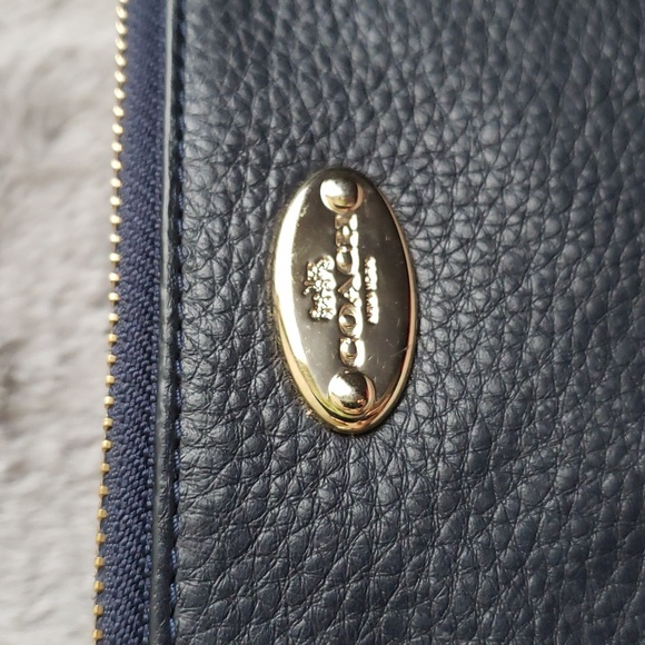 COACH Lyla Double Gusset Crossbody/Wristlet Leather Bag - Picture 7 of 14